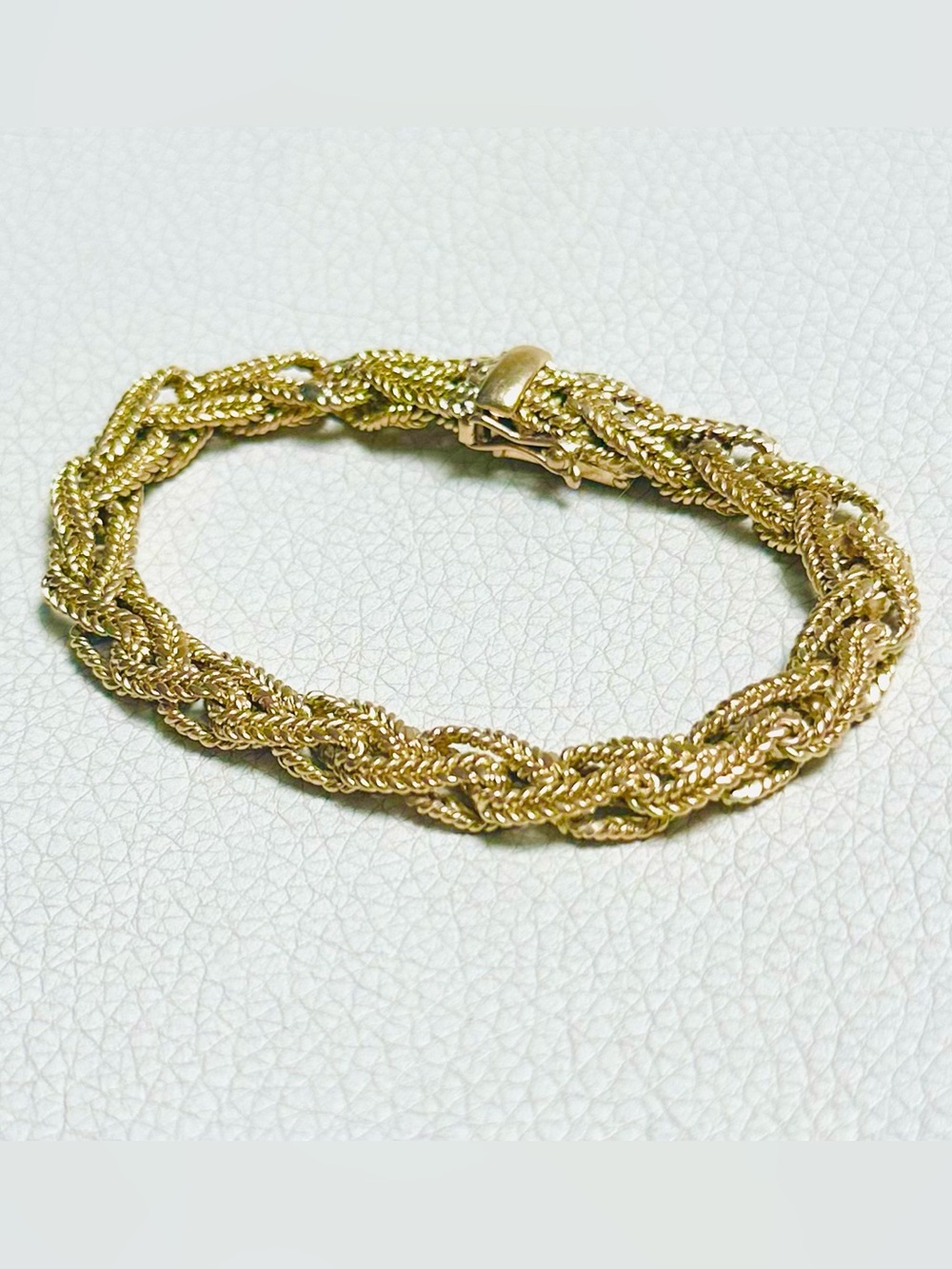 Vintage/Antique (1970s) braided link English 9ct gold bracelet